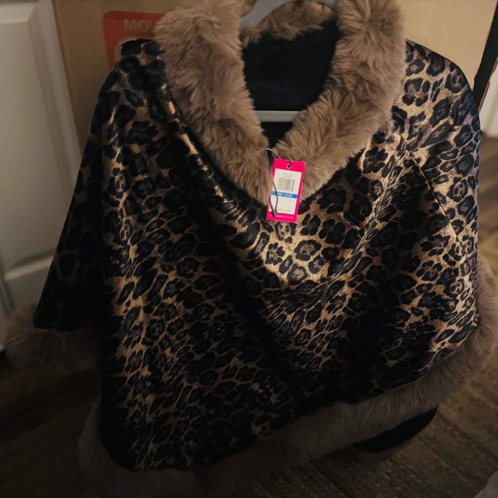 Vince Camuto Black Poncho with Faux Fur Trim